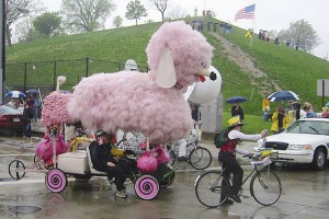 "Fifi" - kinetische Skulptur des American Visionary Art Museums