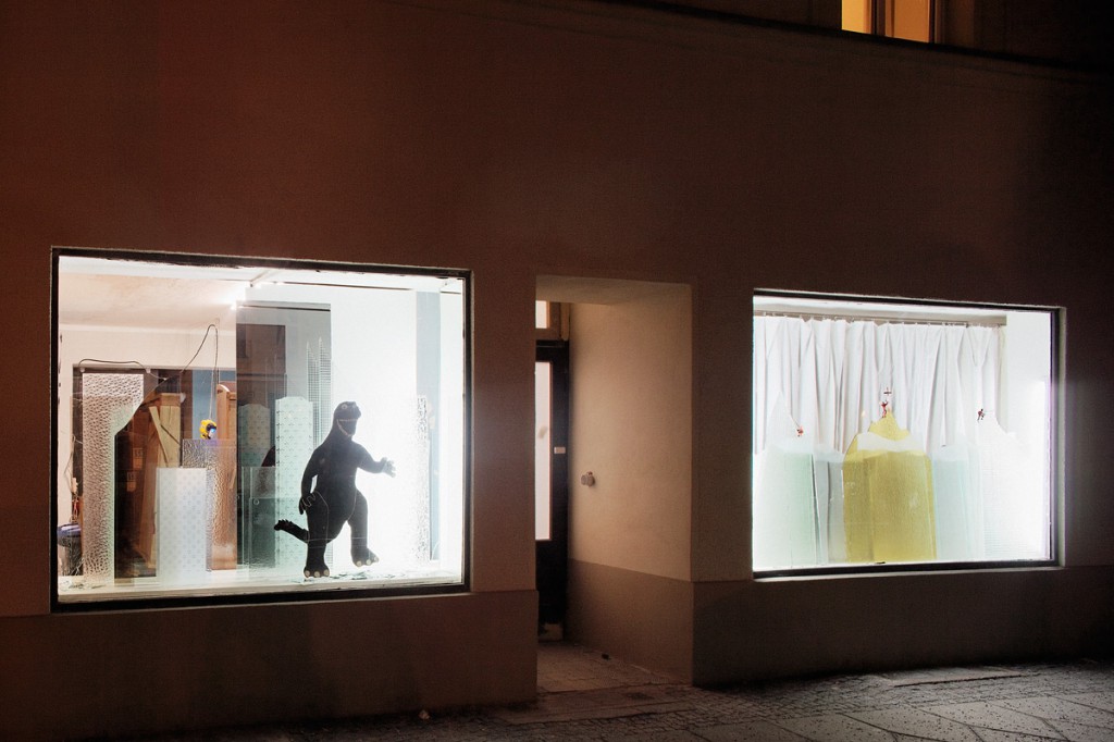 12-2-IDK Schaufenster MB 2 SCREEN