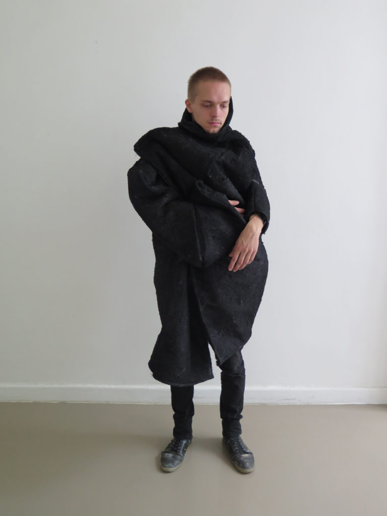 the-shitshow_pauline_schlautmann_omri_kaufmann_final_web_2