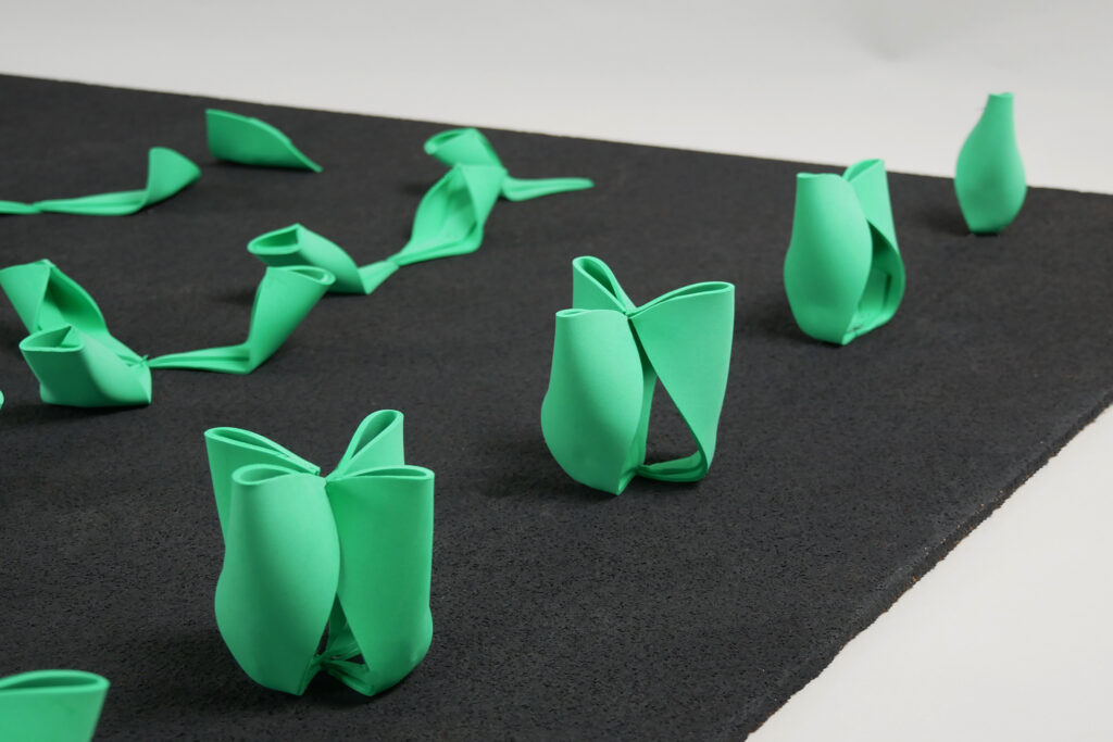 252DREIECKE_Ines_Michelis_Final_Web_7