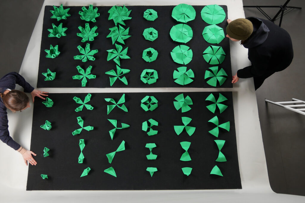 252DREIECKE_Ines_Michelis_Final_Web_9